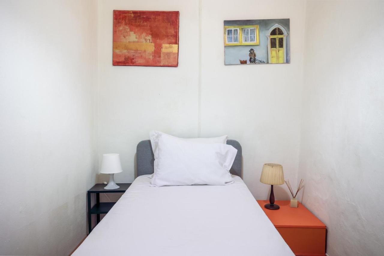 Lovely Apt In Bairro Alto Lisboa Exteriör bild