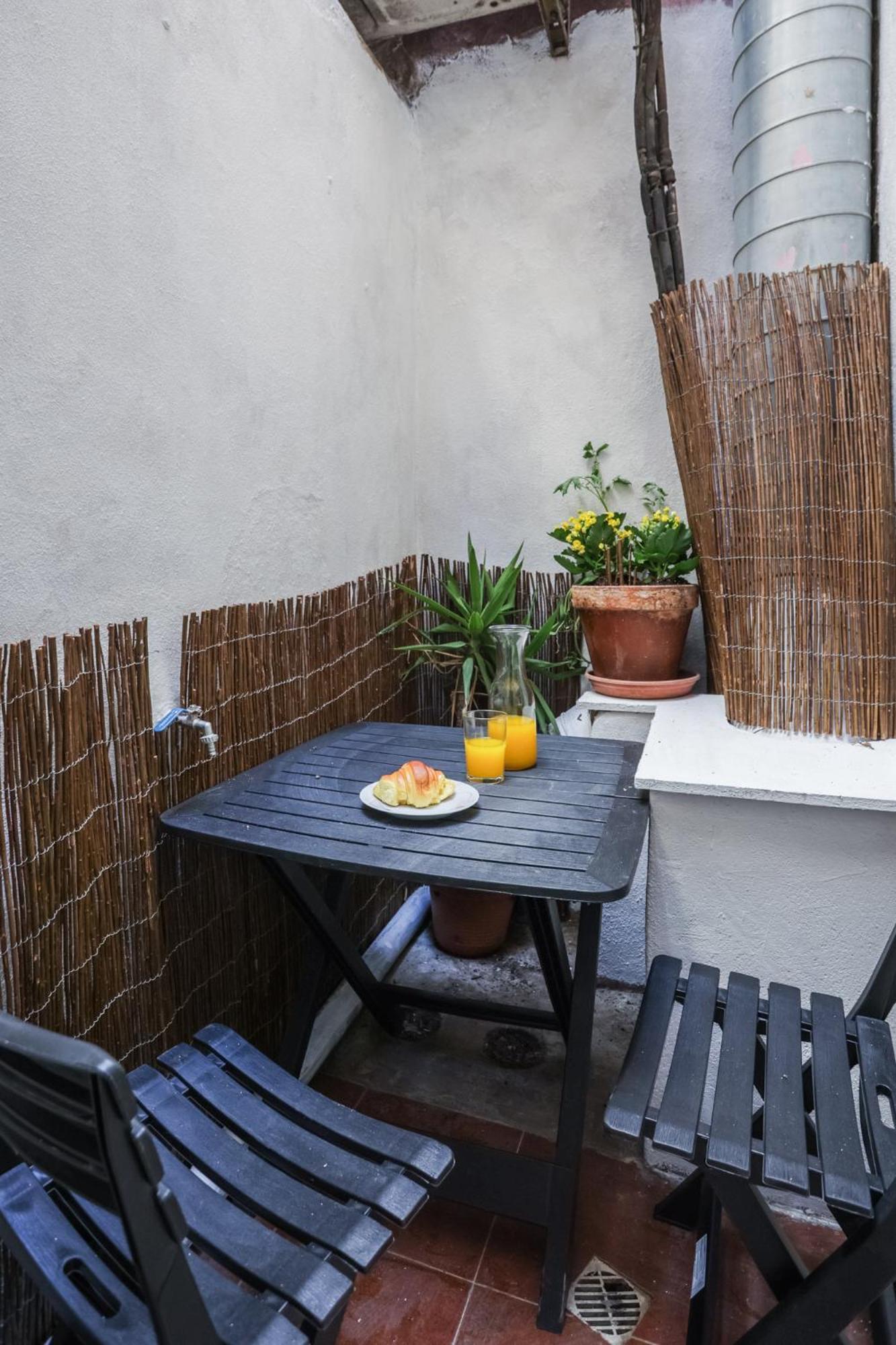 Lovely Apt In Bairro Alto Lisboa Exteriör bild